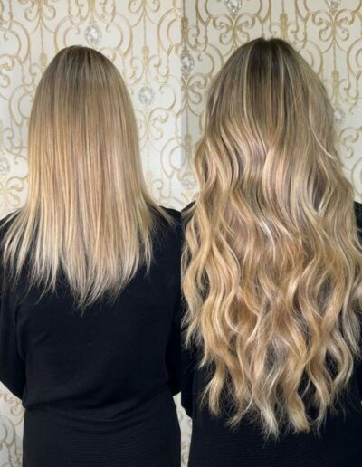 Vorher-Nachher-Vergleich einer Haarverlängerung mit blonden langen Haaren.